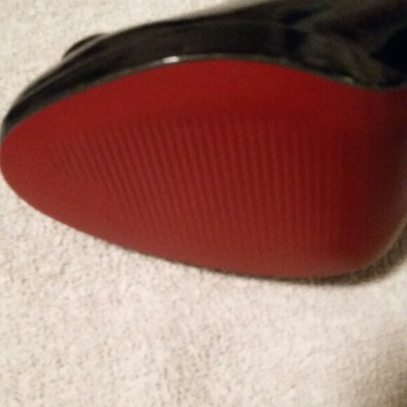 Women's Dress Shoes with Attitude - Picture 7 of 8